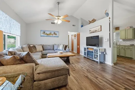209 Scott Street Interlachen FL 32148