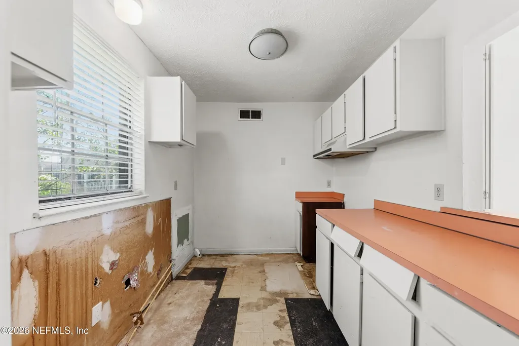 4358 Timuquana Road Jacksonville FL 32210