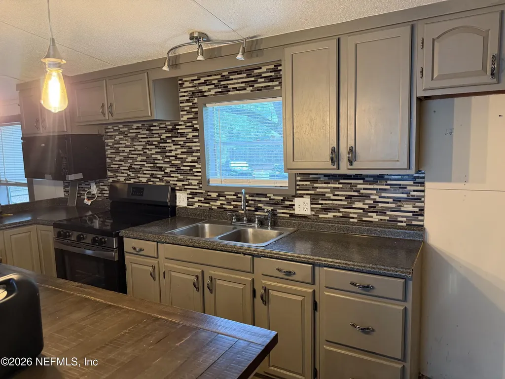 14841 Gallup Lane Glen St. Mary FL 32040