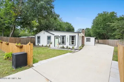 1889 Faye Road Jacksonville FL 32218
