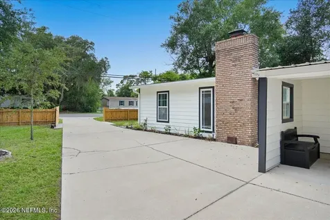 1889 Faye Road Jacksonville FL 32218