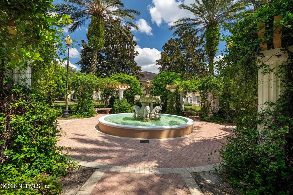 10075 Gate Parkway N Jacksonville FL 32246