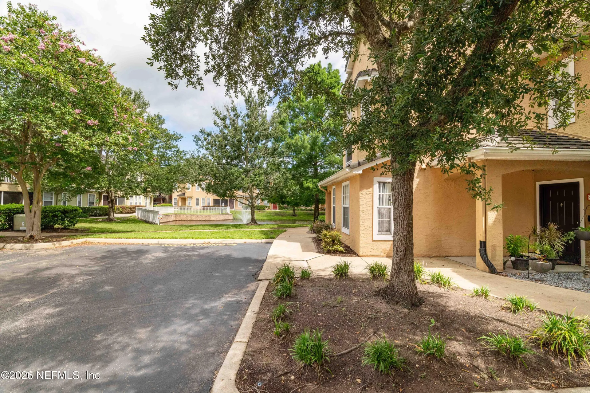 10075 Gate Parkway N Jacksonville FL 32246