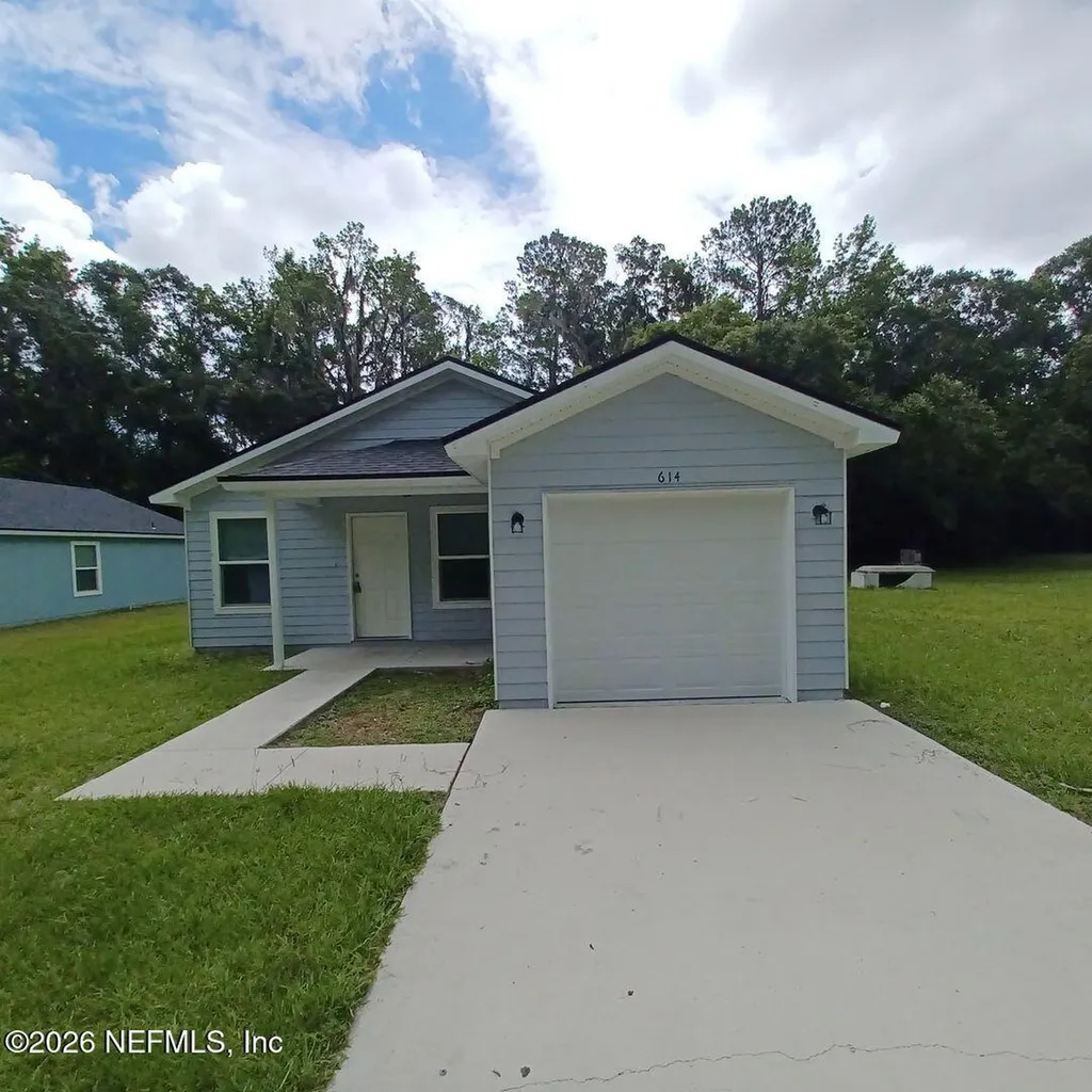 614 Hannah Street Hastings FL 32145