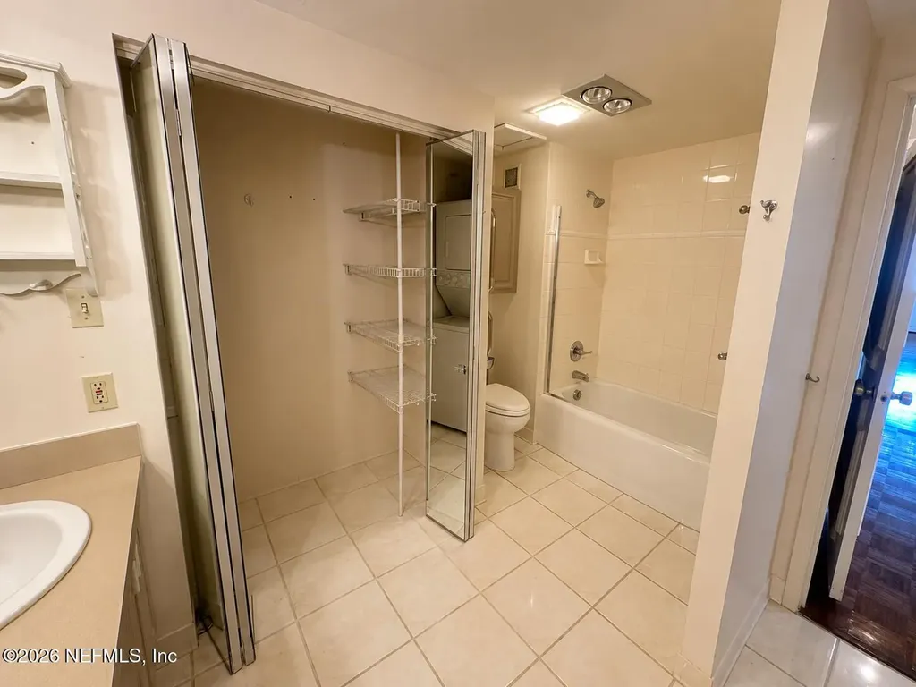 1560 Lancaster Terrace Jacksonville FL 32204