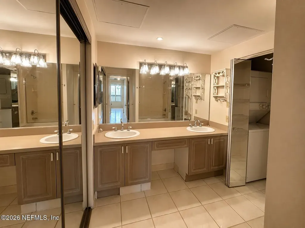 1560 Lancaster Terrace Jacksonville FL 32204