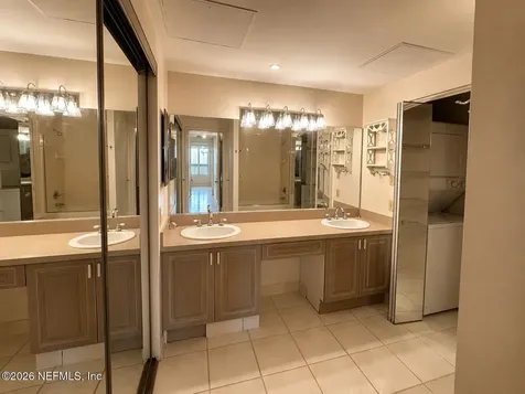 1560 Lancaster Terrace Jacksonville FL 32204