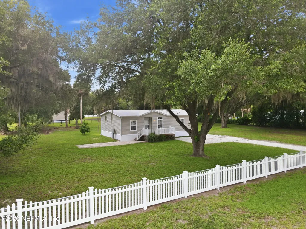103 Barter Drive Satsuma FL 32189