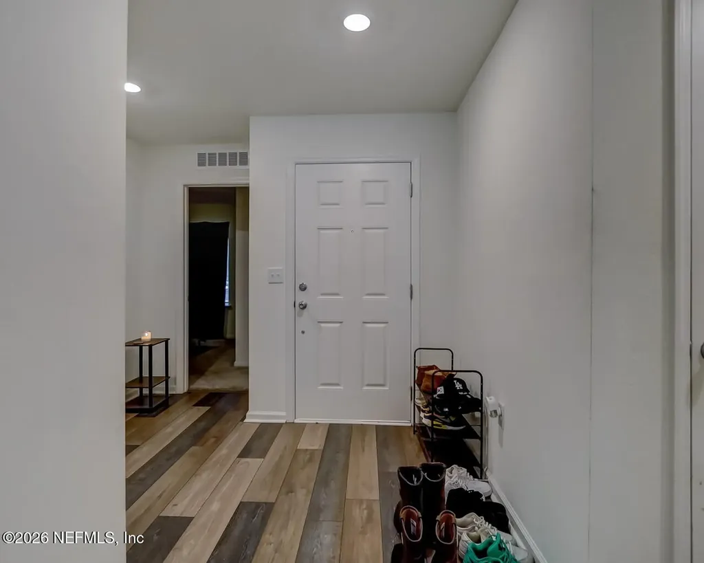 6387 Barrington Cove Lane Jacksonville FL 32218