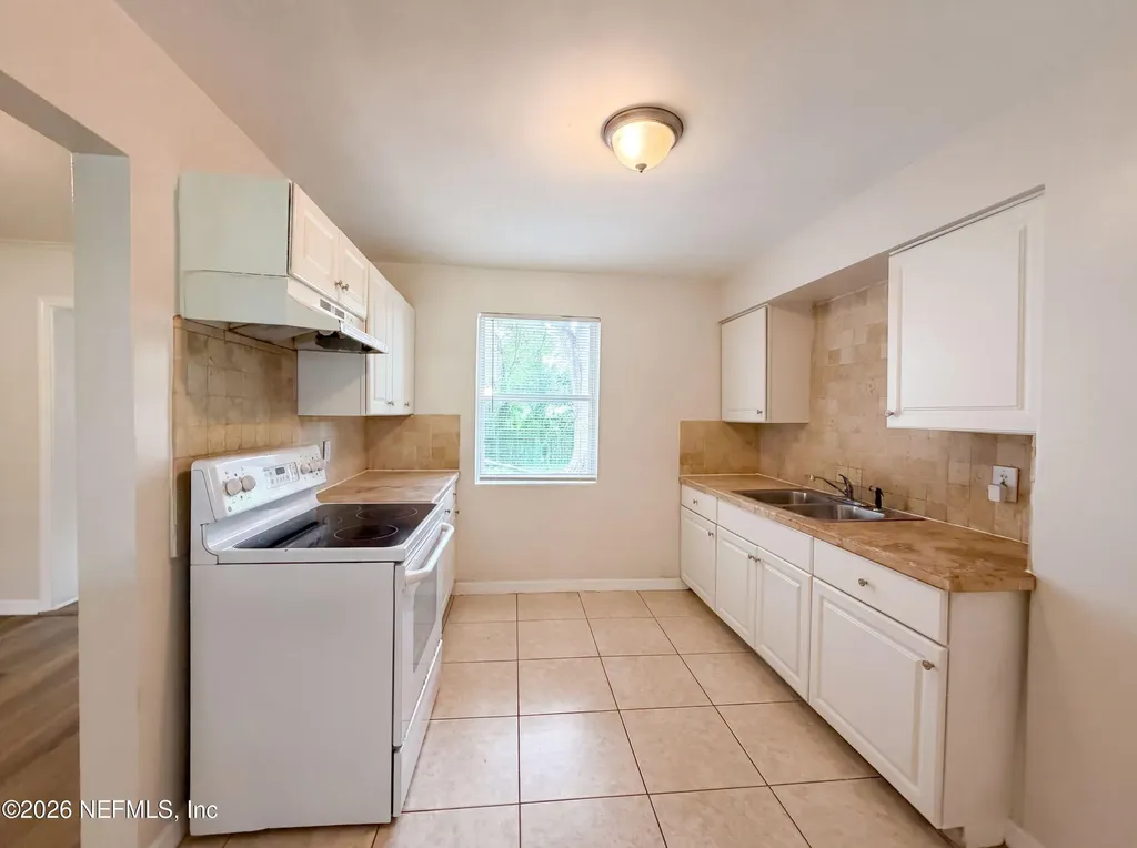 3740 Ballejo Court W Jacksonville FL 32210