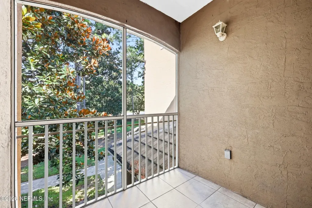 10075 Gate Parkway N Jacksonville FL 32246