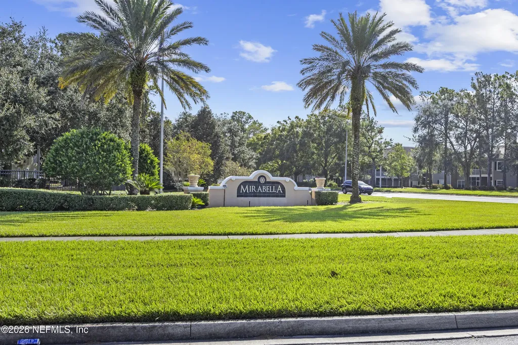 10075 Gate Parkway N Jacksonville FL 32246
