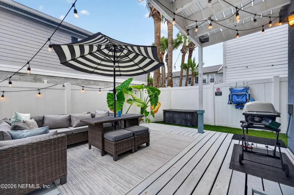 1867 S 2nd Street S Jacksonville Beach FL 32250