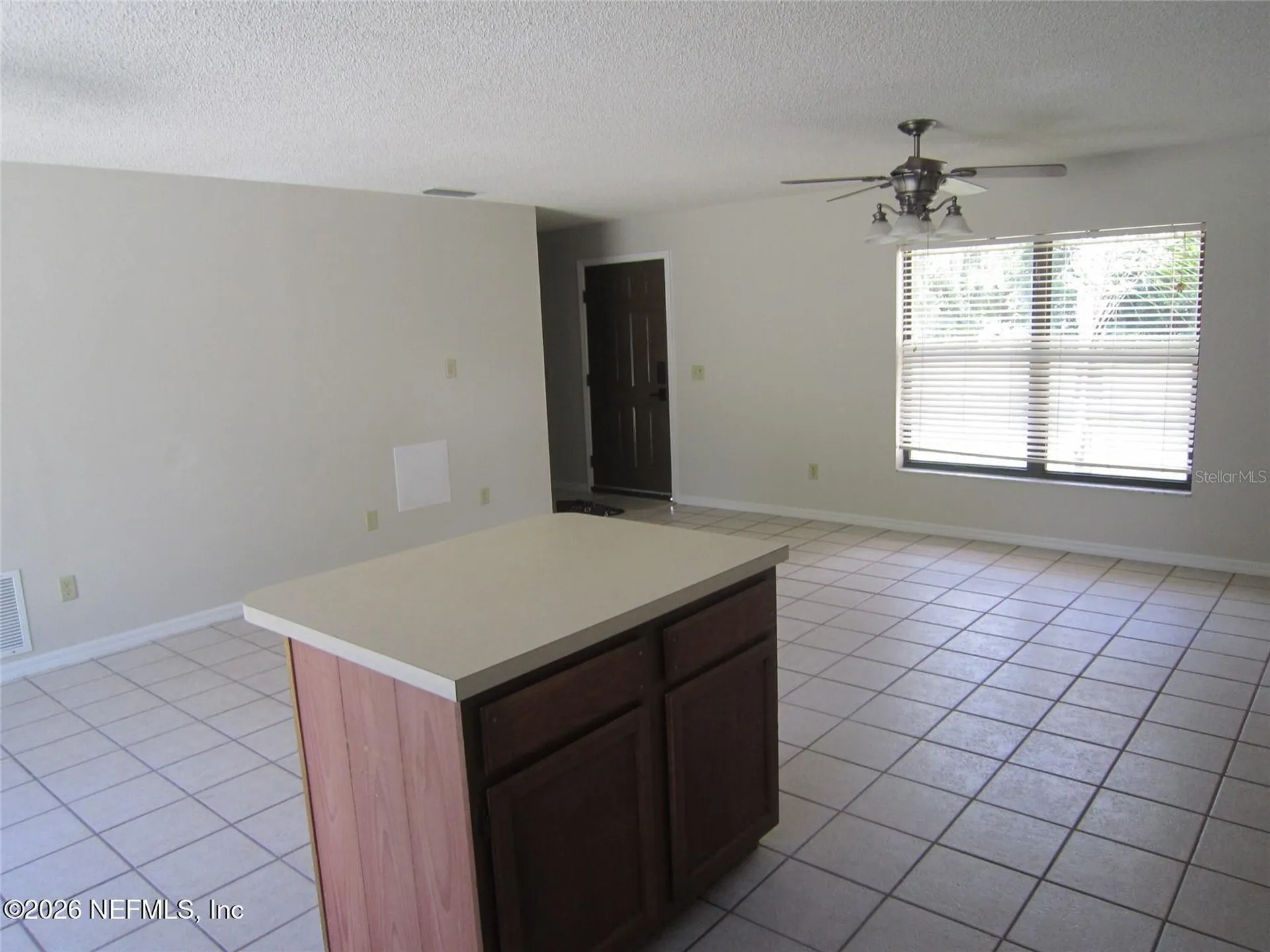 113 W Washington Avenue Deland FL 32720