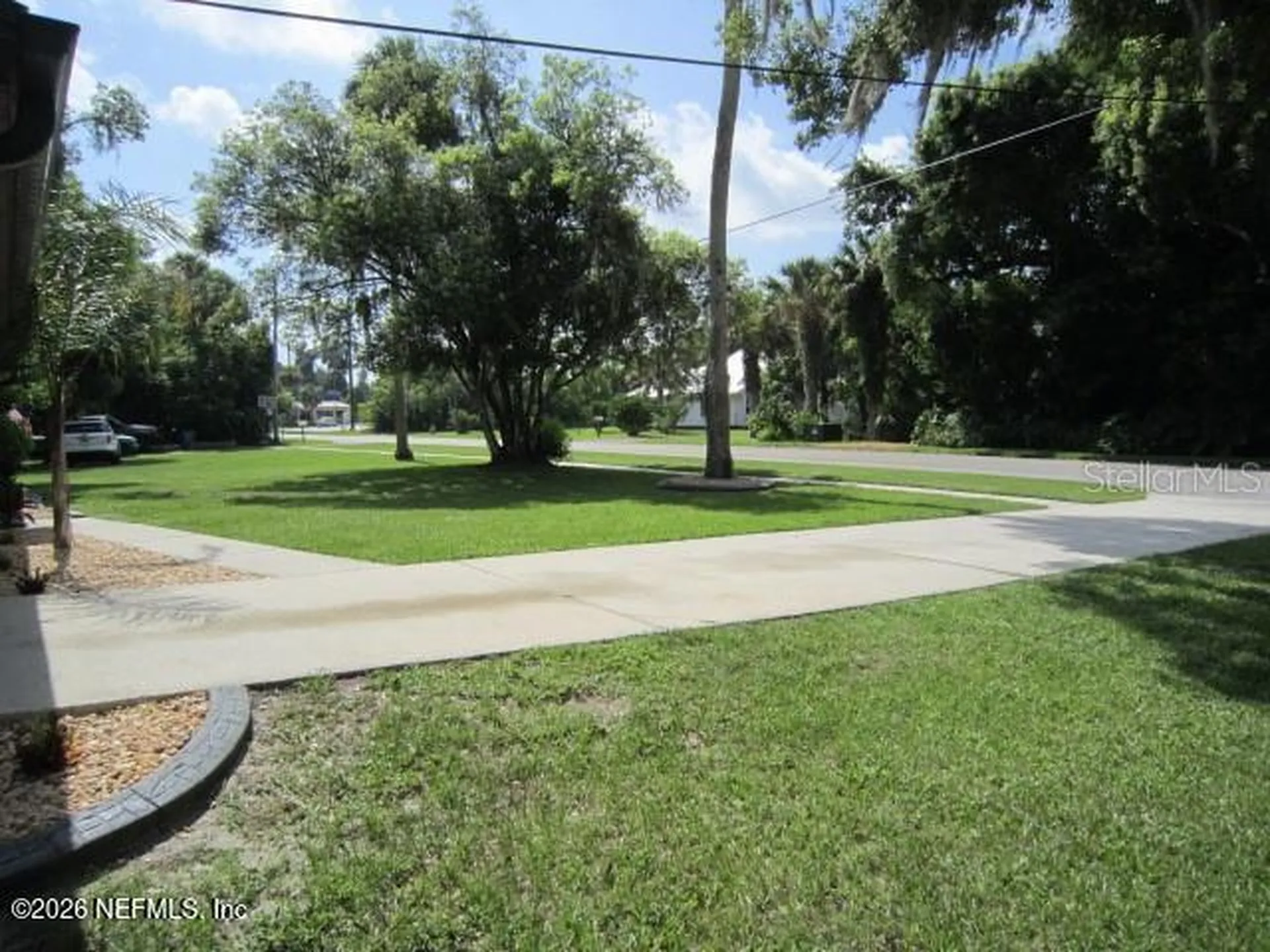 113 W Washington Avenue Deland FL 32720