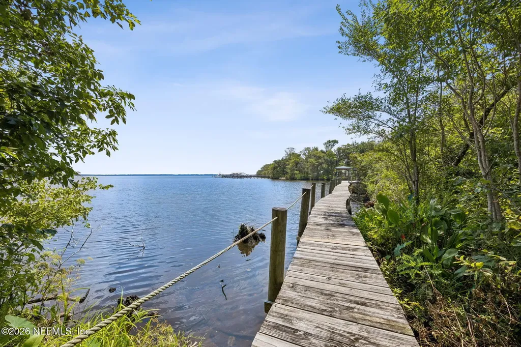 152 Pioneer Trail Palatka FL 32043