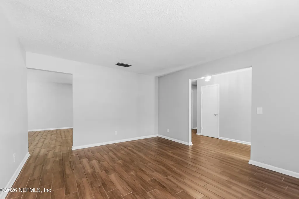 3034 Townsend Boulevard Jacksonville FL 32277