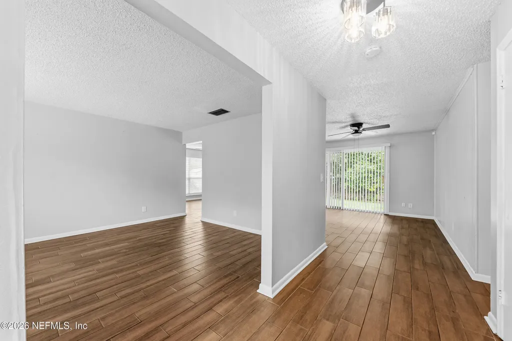3034 Townsend Boulevard Jacksonville FL 32277