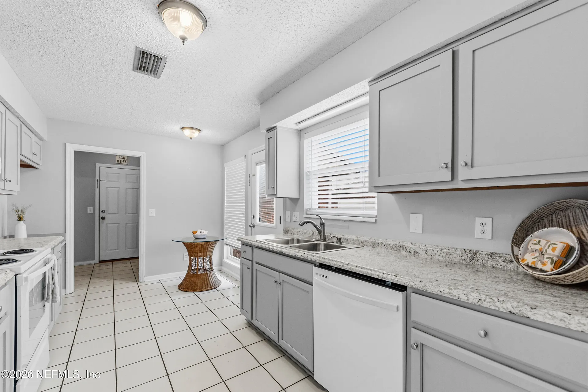 3034 Townsend Boulevard Jacksonville FL 32277
