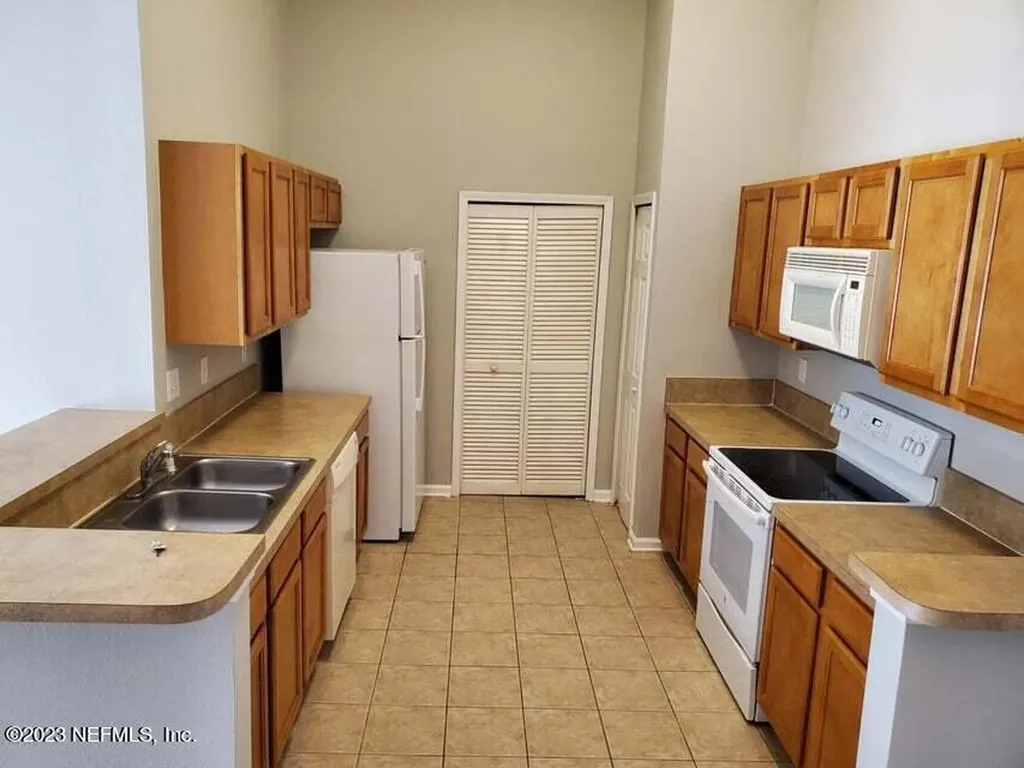 7920 Merrill Road Jacksonville FL 32277