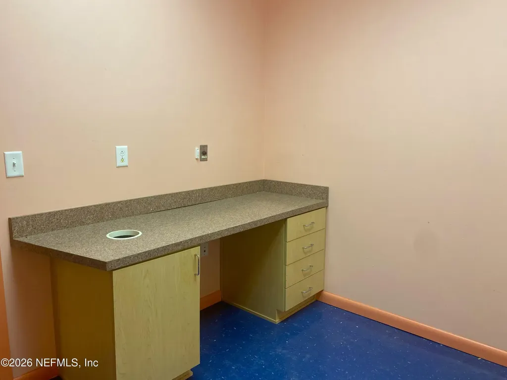 811 N Summit Street Crescent City FL 32112