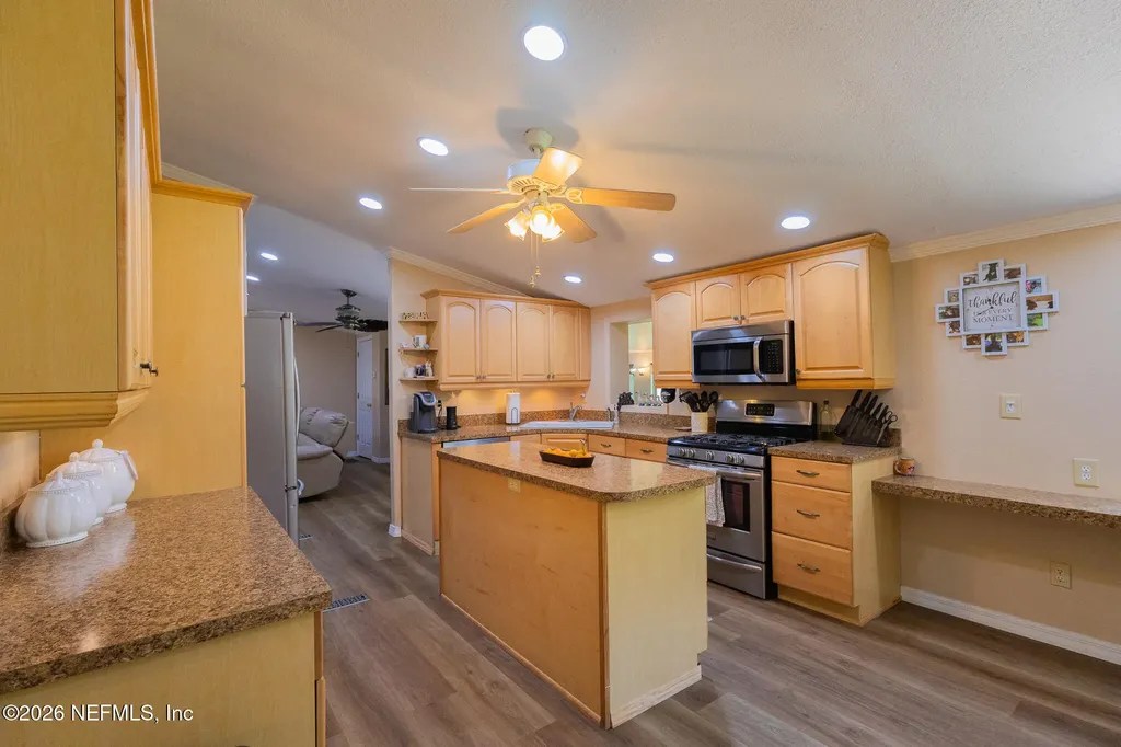 185 Kingfish Road Pomona Park FL 32181