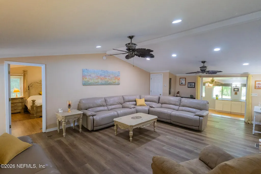 185 Kingfish Road Pomona Park FL 32181