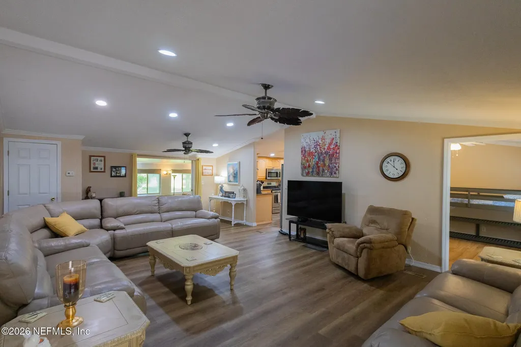 185 Kingfish Road Pomona Park FL 32181