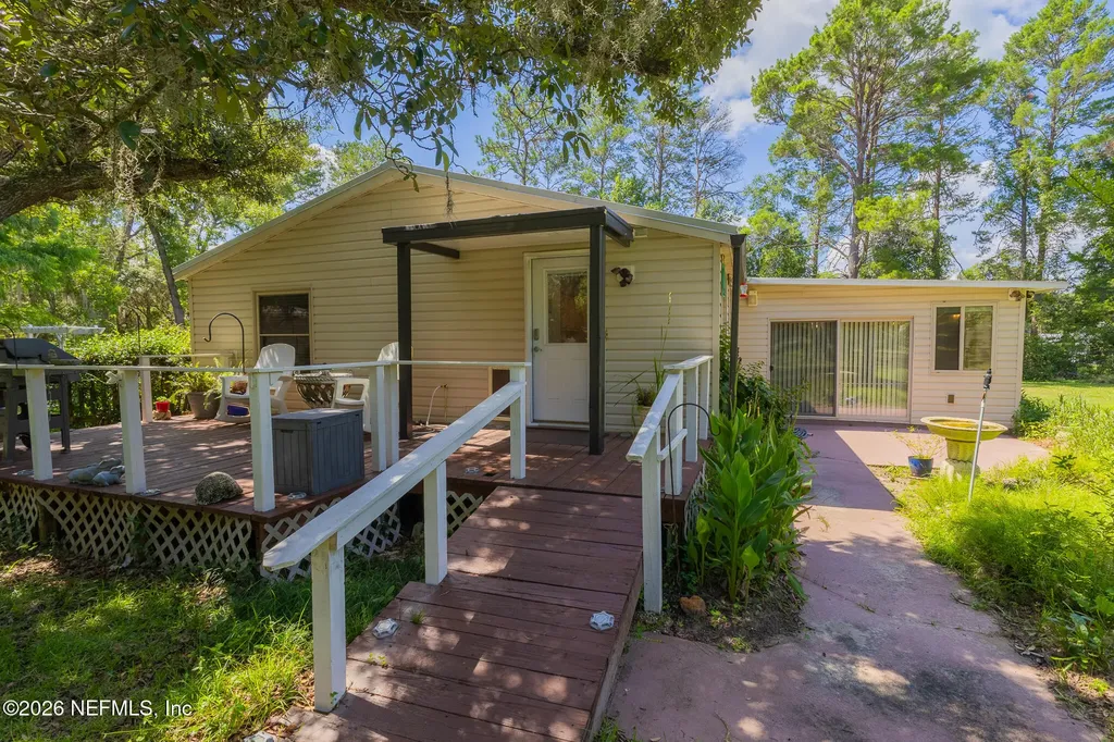 185 Kingfish Road Pomona Park FL 32181