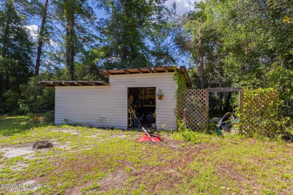 185 Kingfish Road Pomona Park FL 32181