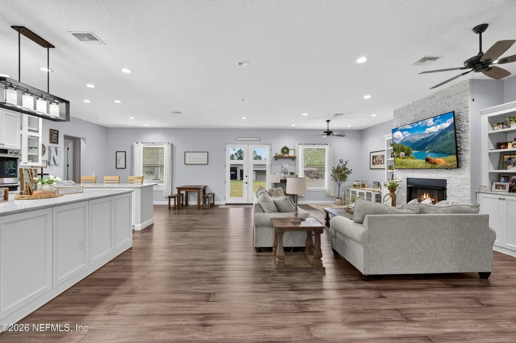 14157 Glen Farms Drive Glen St. Mary FL 32040