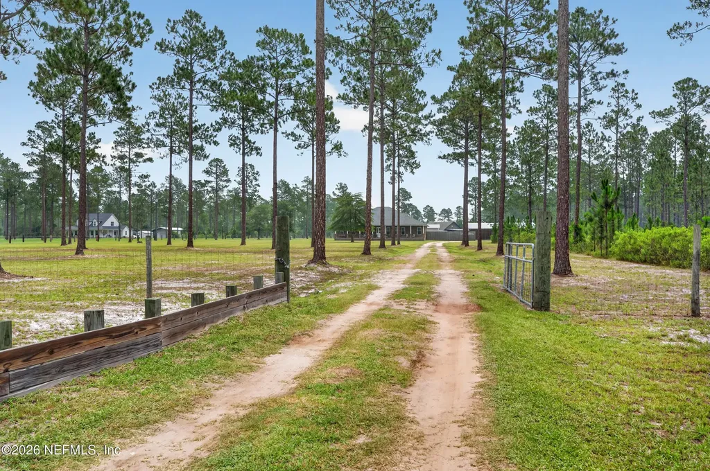 14157 Glen Farms Drive Glen St. Mary FL 32040