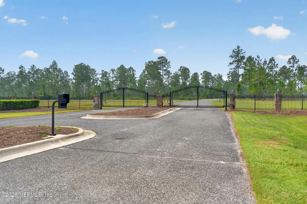 14157 Glen Farms Drive Glen St. Mary FL 32040
