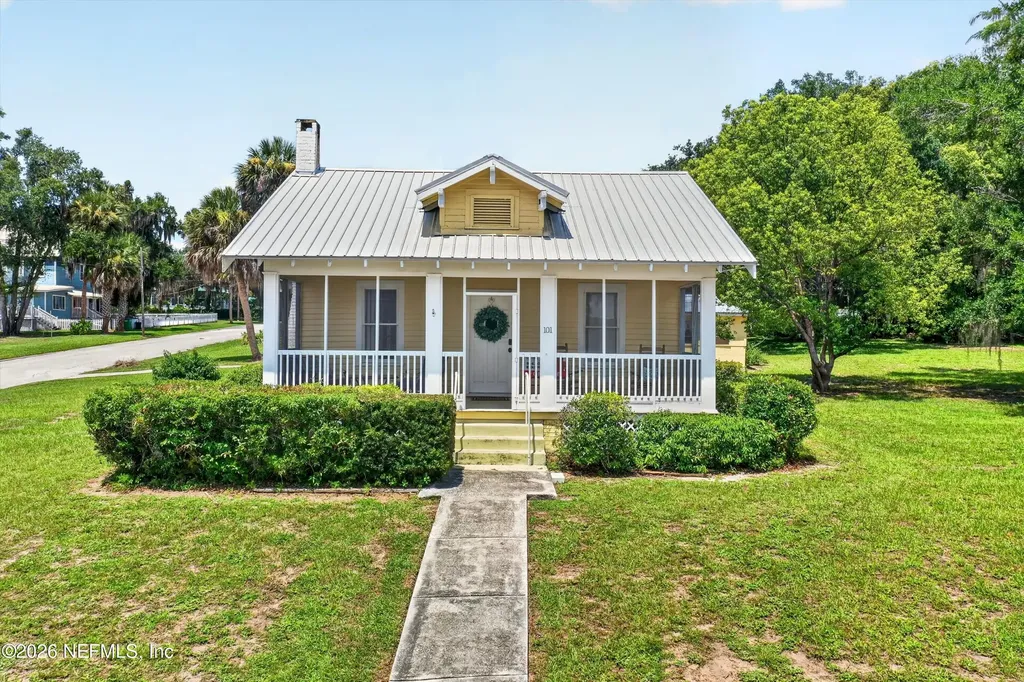101 N Lake Street Crescent City FL 32112