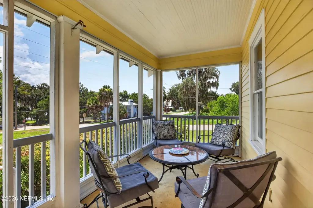 101 N Lake Street Crescent City FL 32112