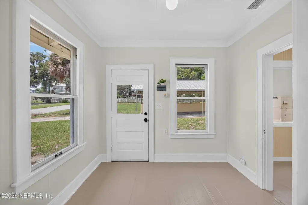101 N Lake Street Crescent City FL 32112
