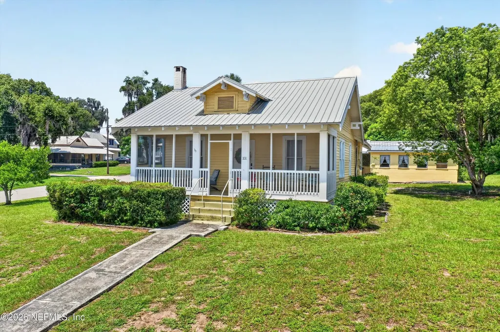 101 N Lake Street Crescent City FL 32112