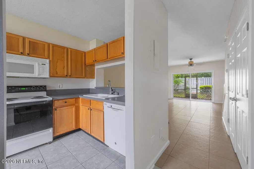 12311 Kensington Lakes Drive Jacksonville FL 32246