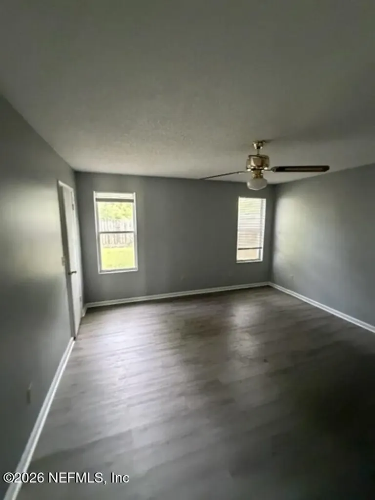 5061 Knightsbridge Circle Jacksonville FL 32244