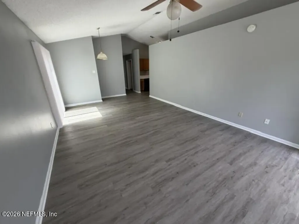 5061 Knightsbridge Circle Jacksonville FL 32244