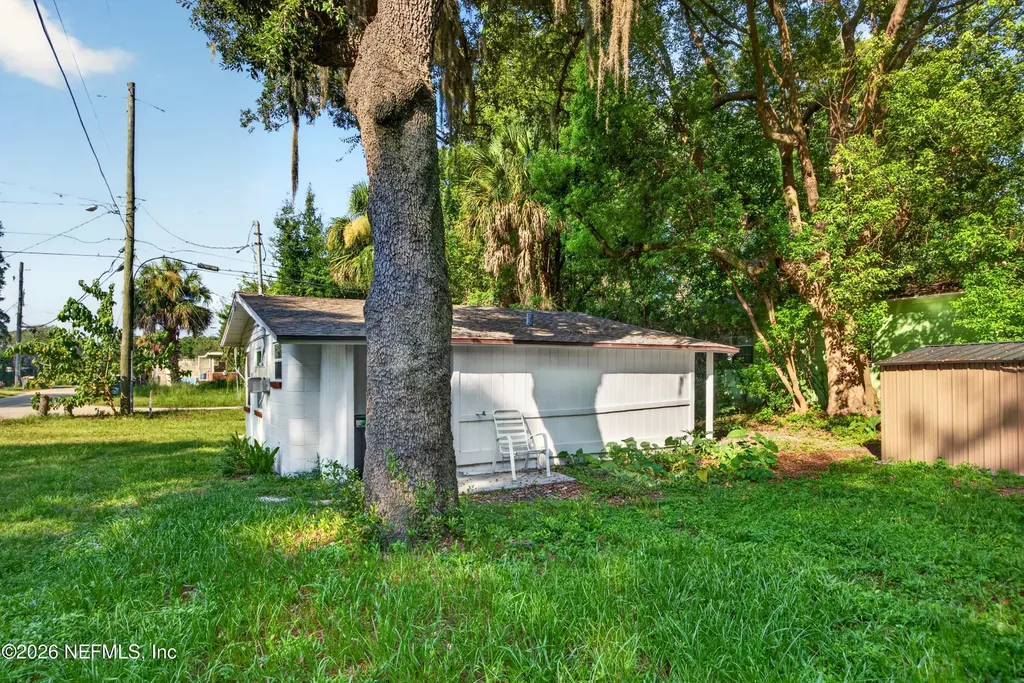 4951 Halls Drive Jacksonville FL 32207