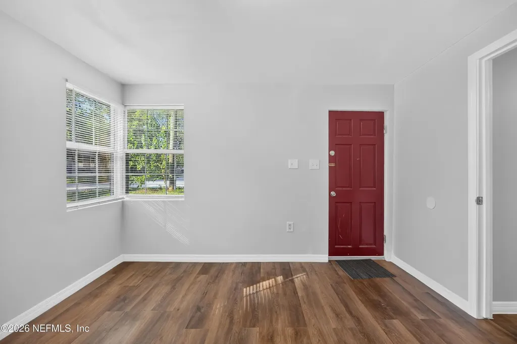 4951 Halls Drive Jacksonville FL 32207