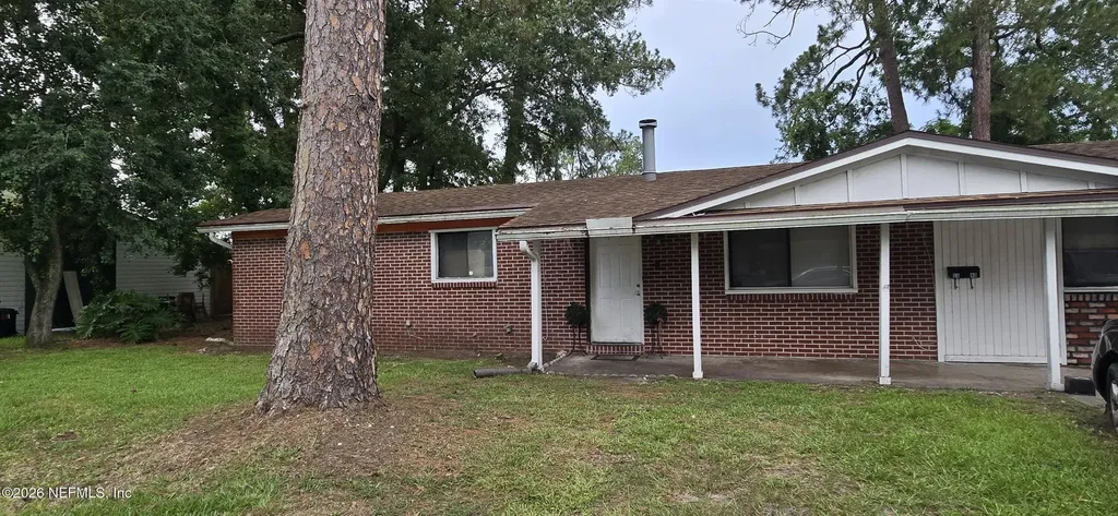 5540 Fargo Drive N Jacksonville FL 32207
