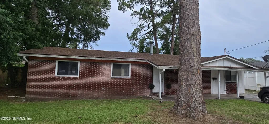 5540 Fargo Drive N Jacksonville FL 32207