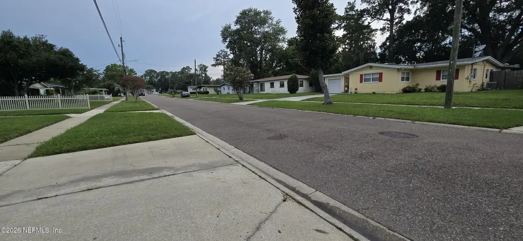 5540 Fargo Drive N Jacksonville FL 32207