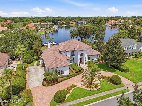 1126 Shipwatch Drive E Jacksonville FL 32225