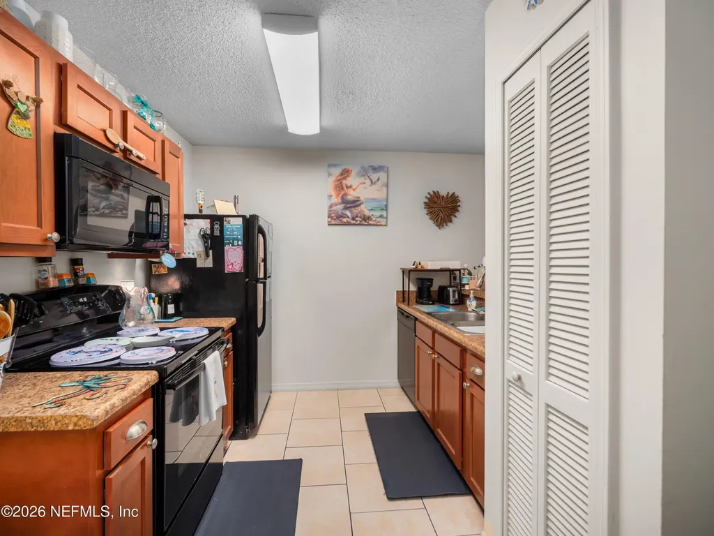 67 W 8th Street Atlantic Beach FL 32233