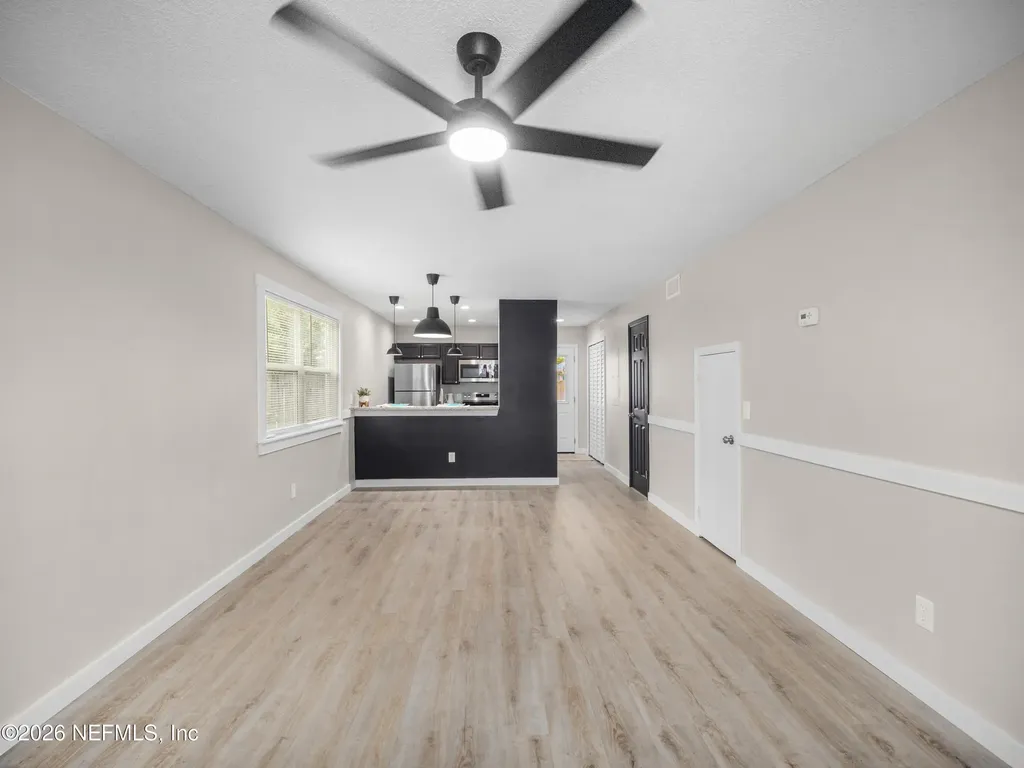67 W 8th Street Atlantic Beach FL 32233