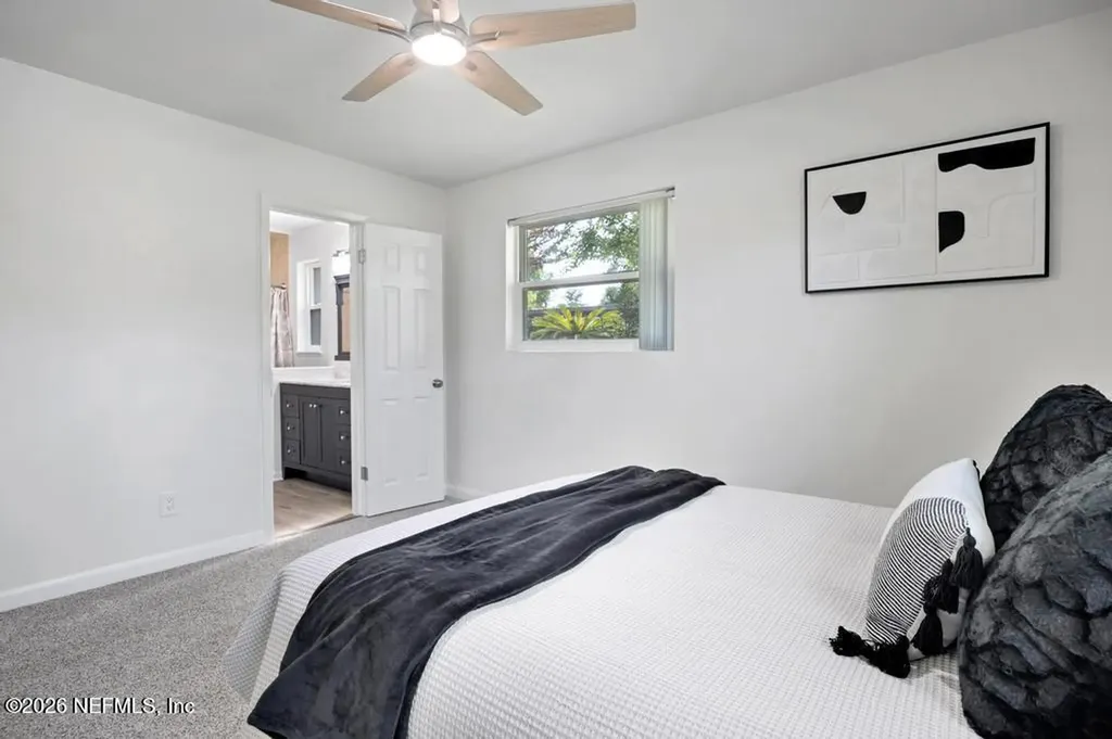 3738 Hoover Lane Jacksonville FL 32277