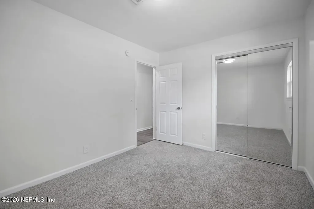 3738 Hoover Lane Jacksonville FL 32277